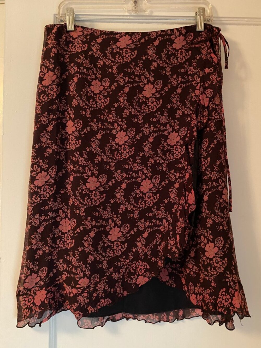 Nanette Lepore Silk two-piece set with matching top & wrap-around skirt - Picture 6 of 15